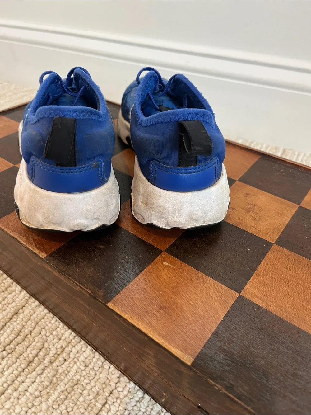 Nike youth running